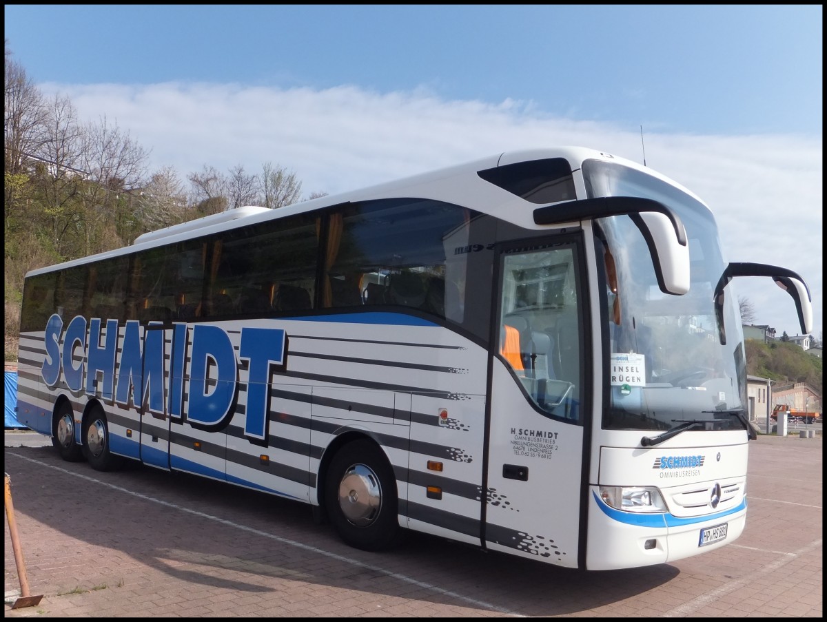Mercedes Tourismo von Schmidt aus Deutschland im Stadthafen Sassnitz am 22.04.2014