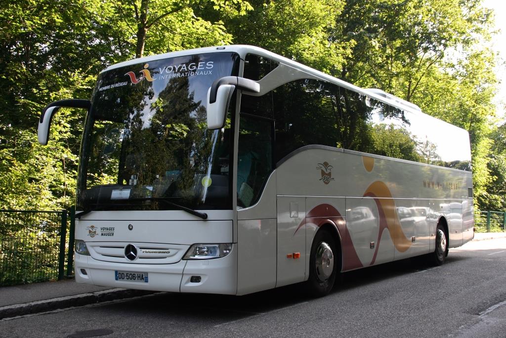 Mercedes Tourismo  Voyages Mauger , Haut-Koenigsbourg/Elsass 23.08.2015