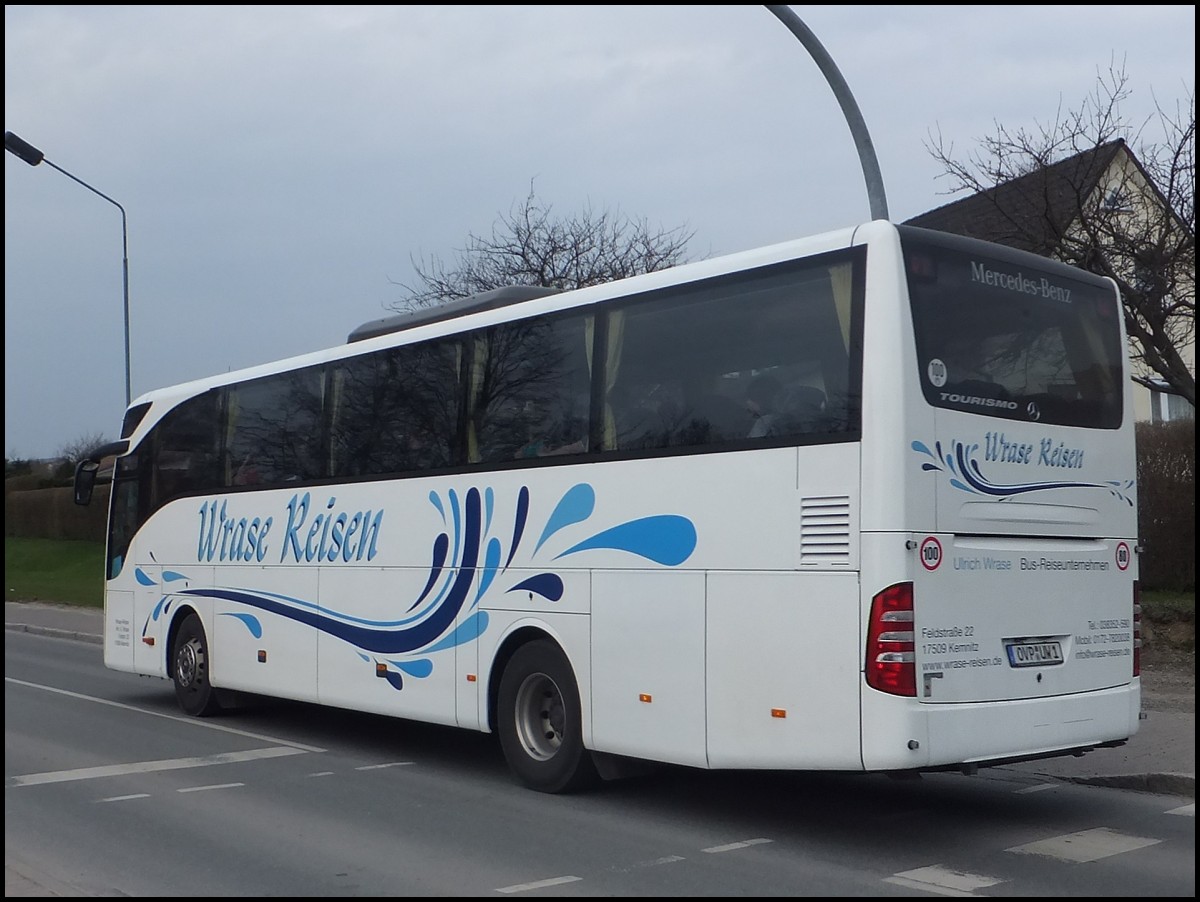 Mercedes Tourismo von Wrase-Reisen aus Deutschland in Sassnitz am 22.04.2013