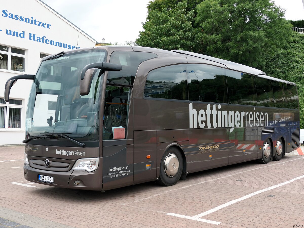 Mercedes Travego von Hettinger aus Deutschland im Stadthafen Sassnitz am 22.08.2020