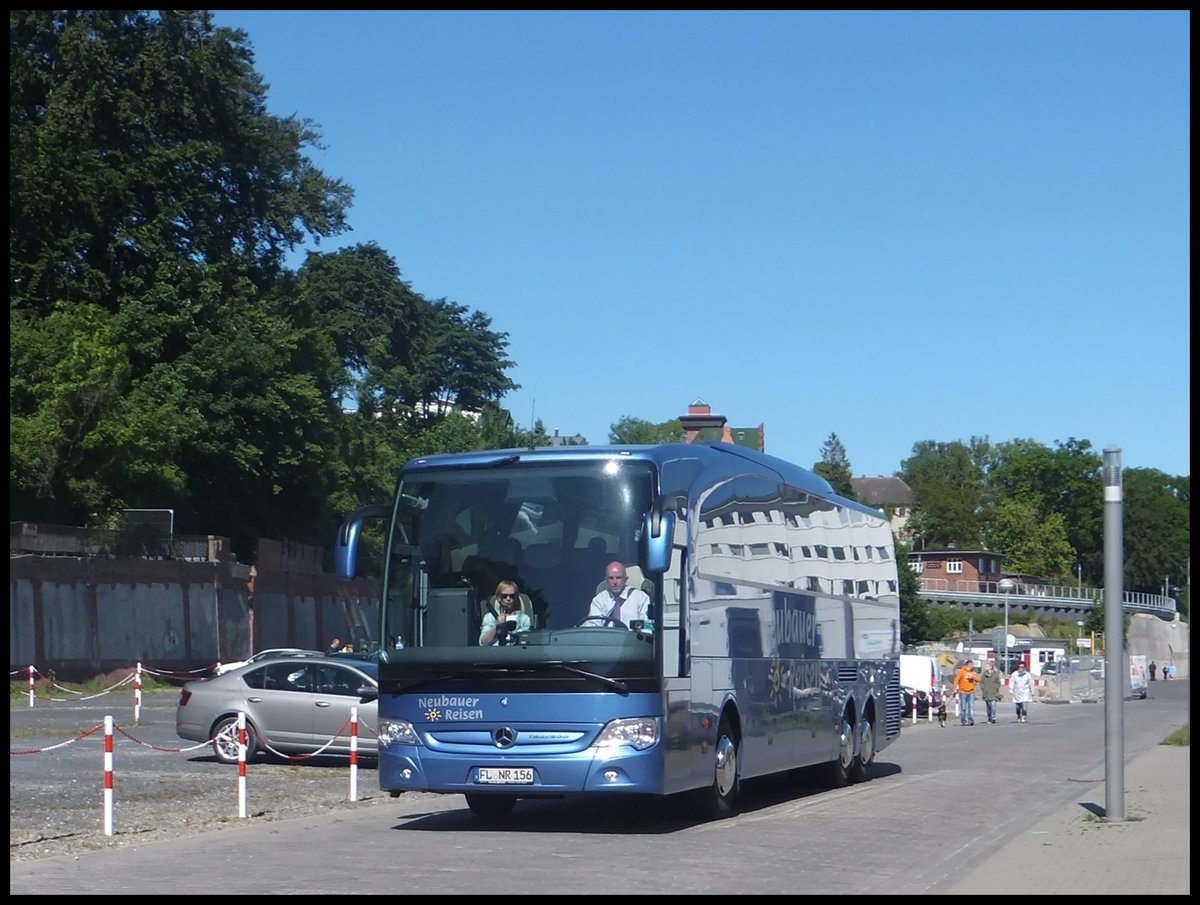 Mercedes Travego von Neubauer-Reisen aus Deutschland im Stadthafen Sassnitz am 29.05.2014