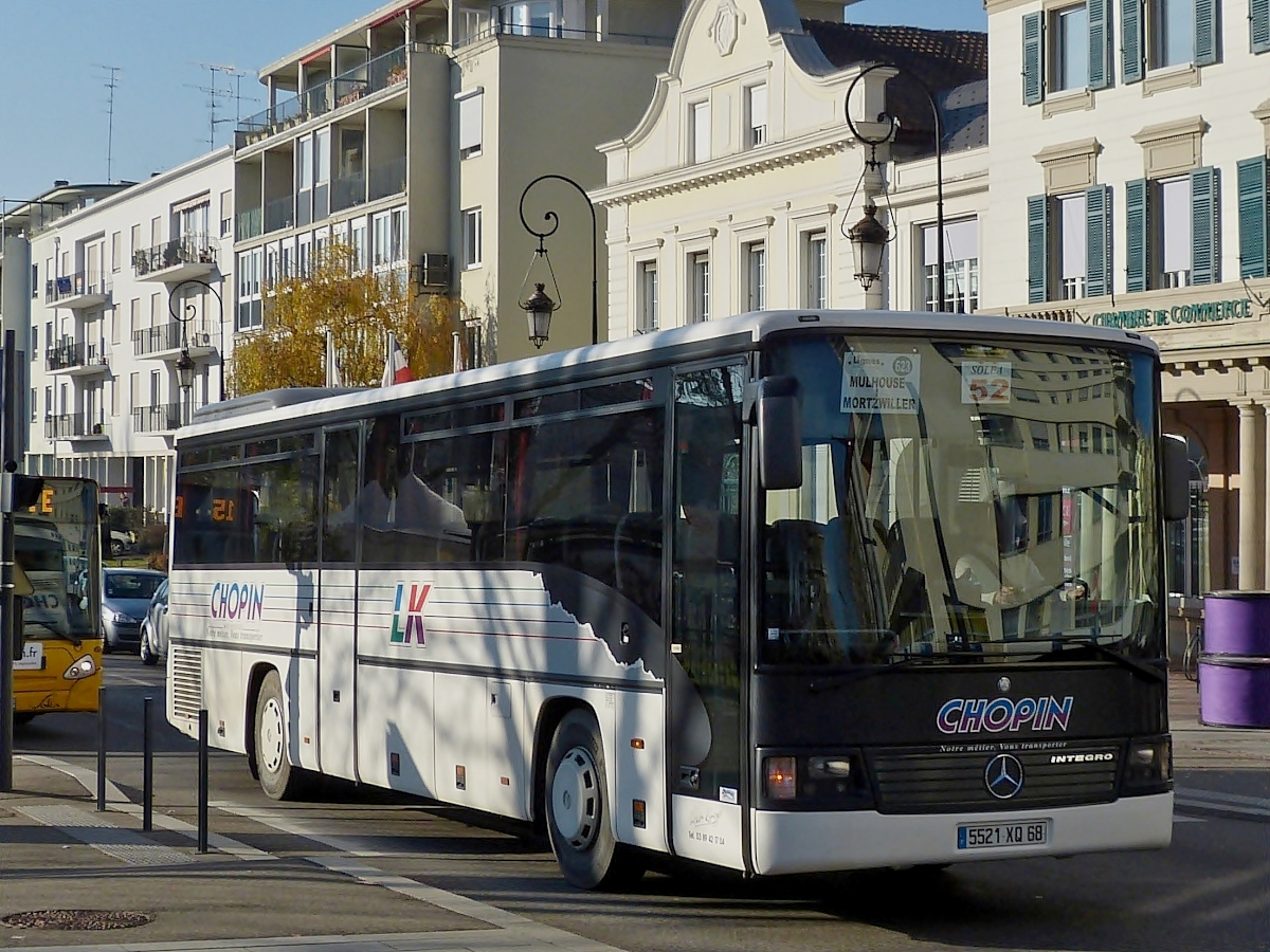 Mercedse Benz Integro, in den Straßen von Mulhouse unterwegs.  11.12.2013