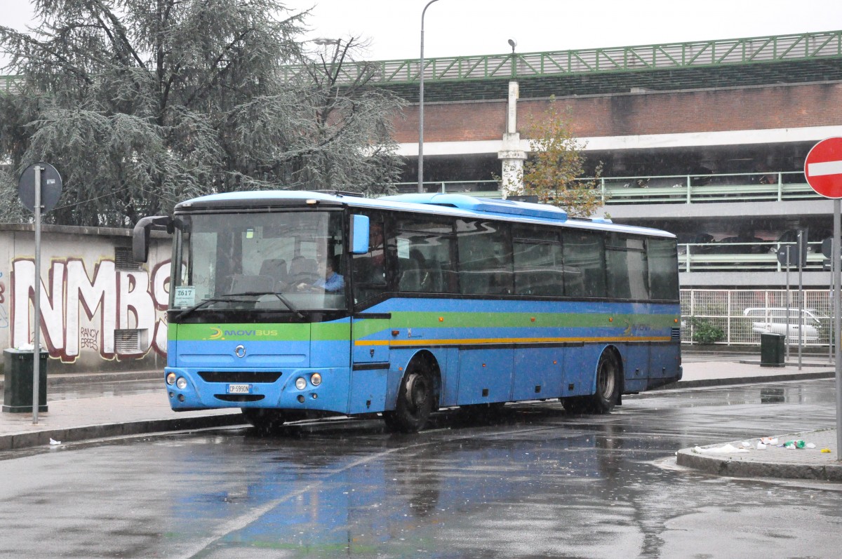 MoviBus, S.Vittore Olona. Irisbus Axer (CP 599DN) in Lampugnano M1. (12.11.2014)