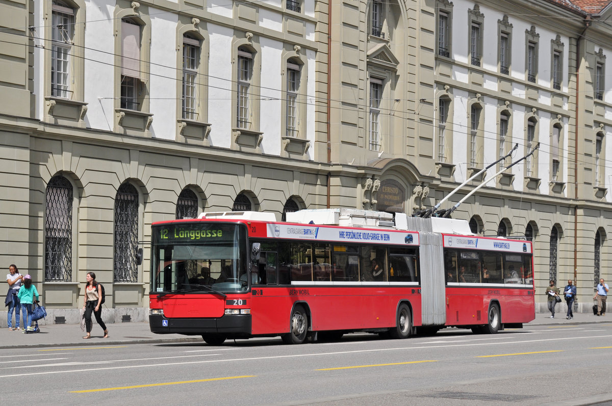 NAW Hess Trolleybus 20, auf der Linie 12, fährt Richtung Bubenbergplatz. Die Aufnahme stammt vom 22.05.2018.