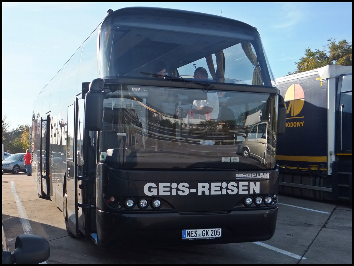 Neoplan Cityliner von Geis-Reisen aus Deutschland auf einem Autobahnparkplatz. am 19.10.2013