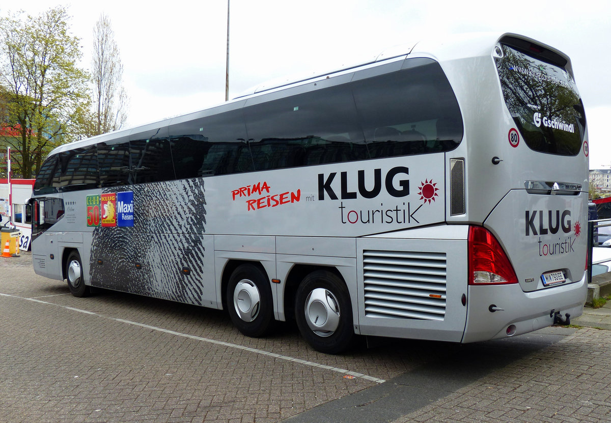 Neoplan Cityliner von 'Klug Touristik' - 'Autobusunternehmen Gschwindl' aus Österreich. Foto: Amsterdam im April 2015