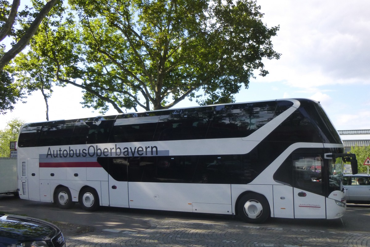 Neoplan Skyliner  Autobus Oberbayern , Karlsruhe ZOB 22.08.2014