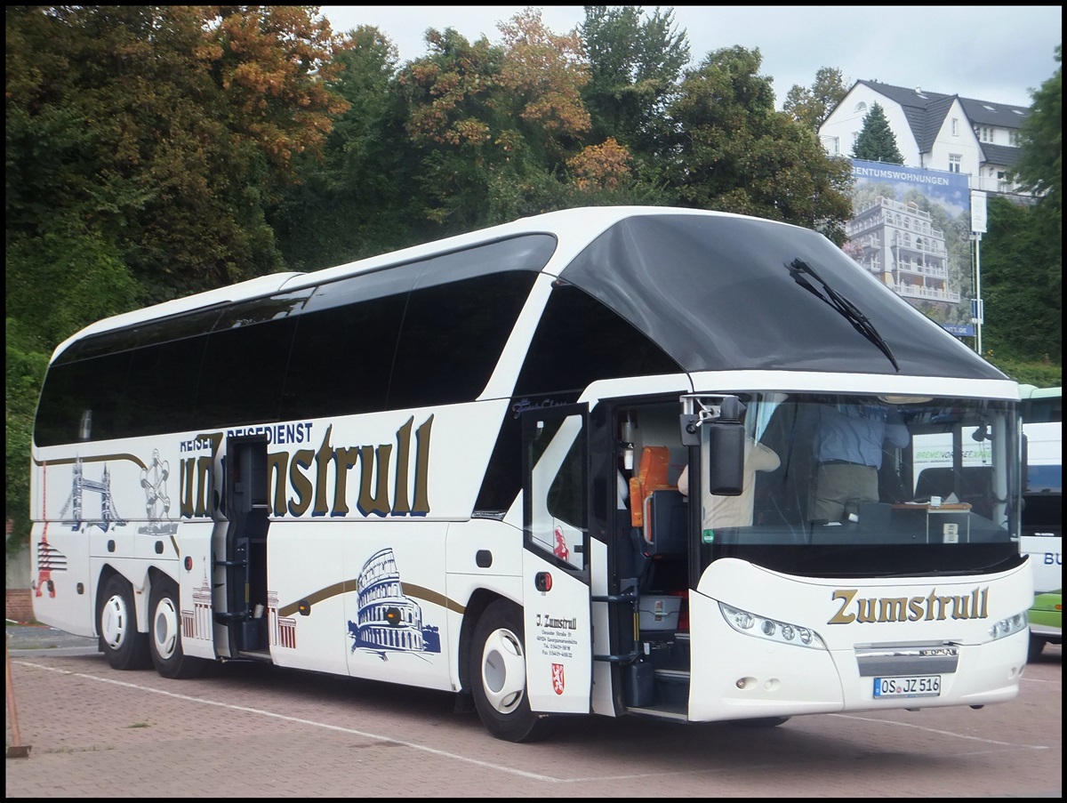 Neoplan Starliner vom Reisedienst Zumstrull aus Deutschland im Stadthafen Sassnitz am 28.09.2013