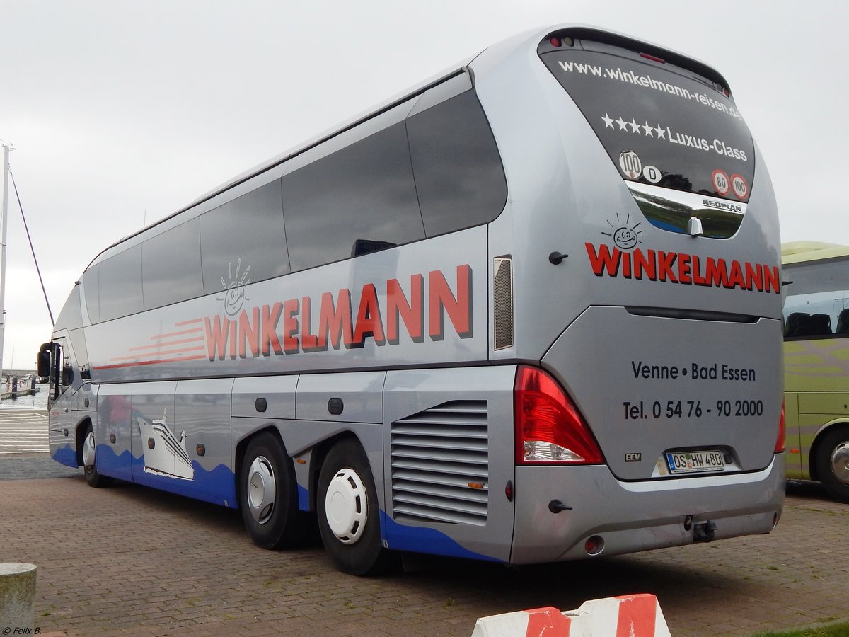 Neoplan Starliner von Winkelmann aus Deutschland im Stadthafen Sassnitz am 15.10.2017