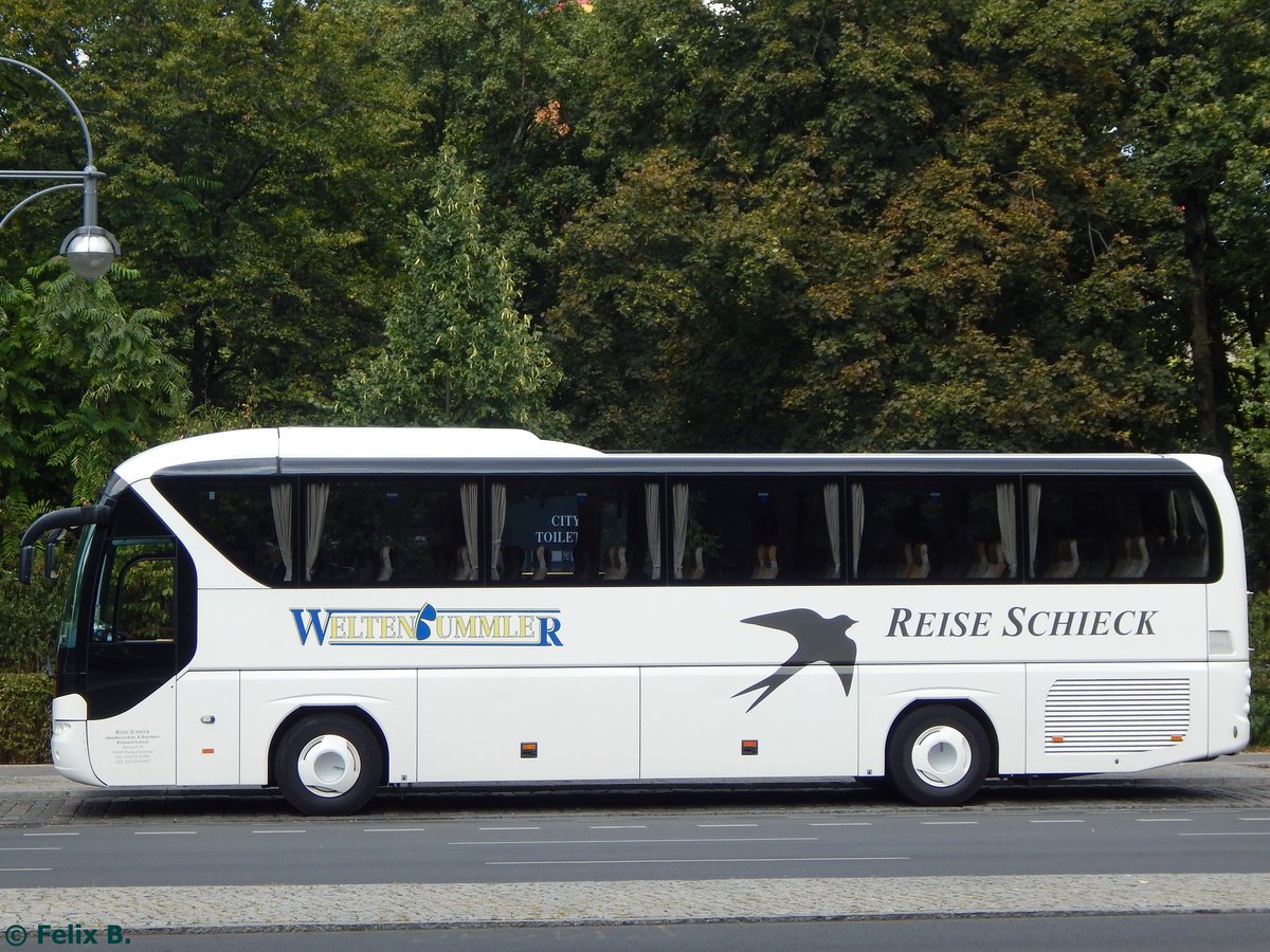 Neoplan Tourliner von Reise-Schieck aus Deutschland in Berlin am 23.08.2015