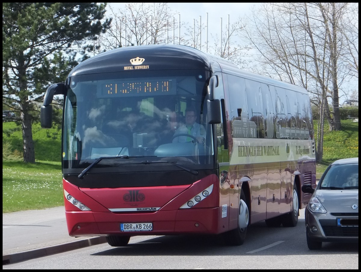 Neoplan Trendliner von Regionalbus Rostock in Rostock am 13.04.2014