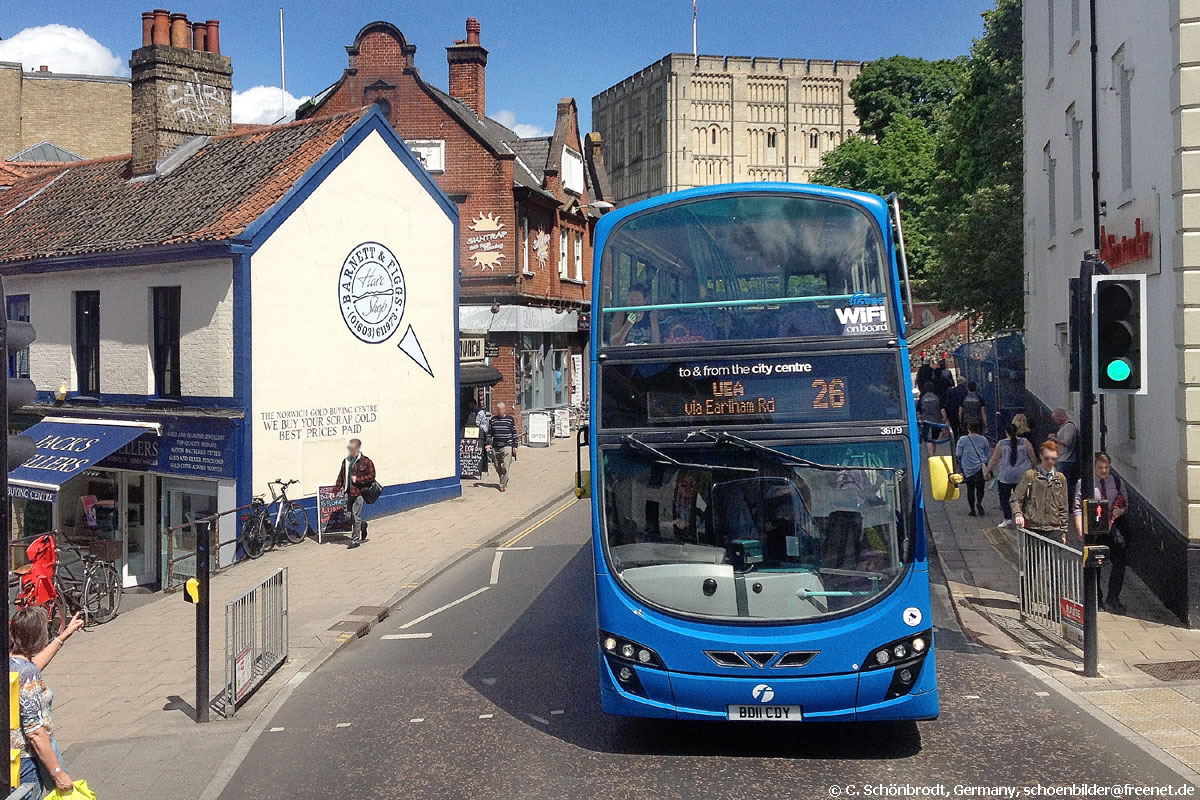 Norwich, Red Lion Street,   First Norwich” Bus BD11CGE No. 36179, Volvo B9TL Wright Eclipse-Gemini 2, als Linie 26 zur University of East Anglia, 2017,05,18