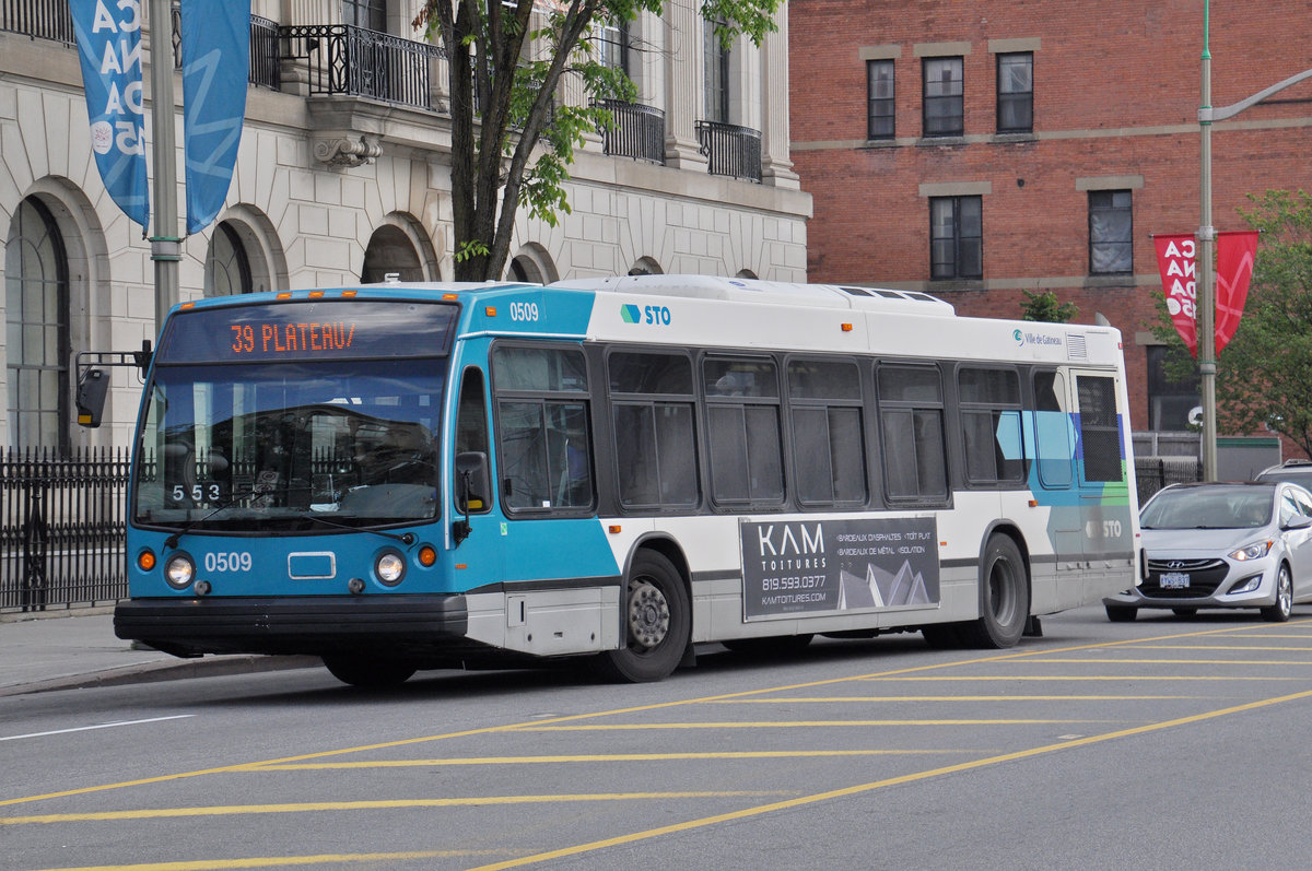 Nova Bus 0509 der STO Société de transport de l`Outaouais fährt am 17.07.2017 in Ottawa.