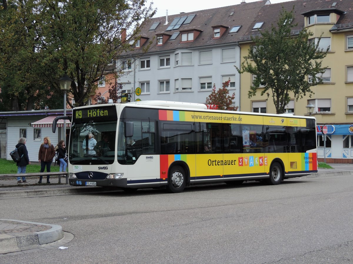 Offenburg - 30. Oktober 2019 : Citaro auf der Linie R9 beim ZOB
