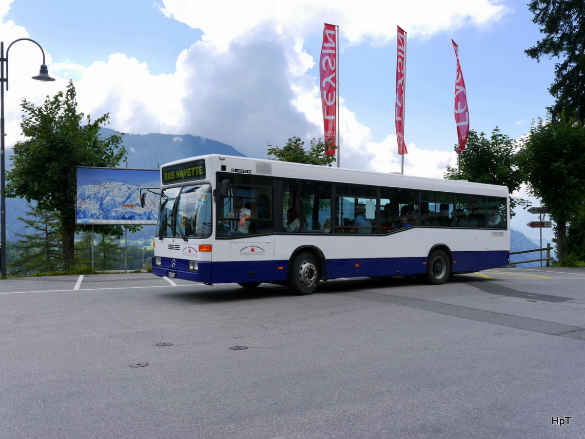 Ortsbus Leysin - Mercedes O 405 N  VD  398538 unterwegs in Leysin am 01.08.2016