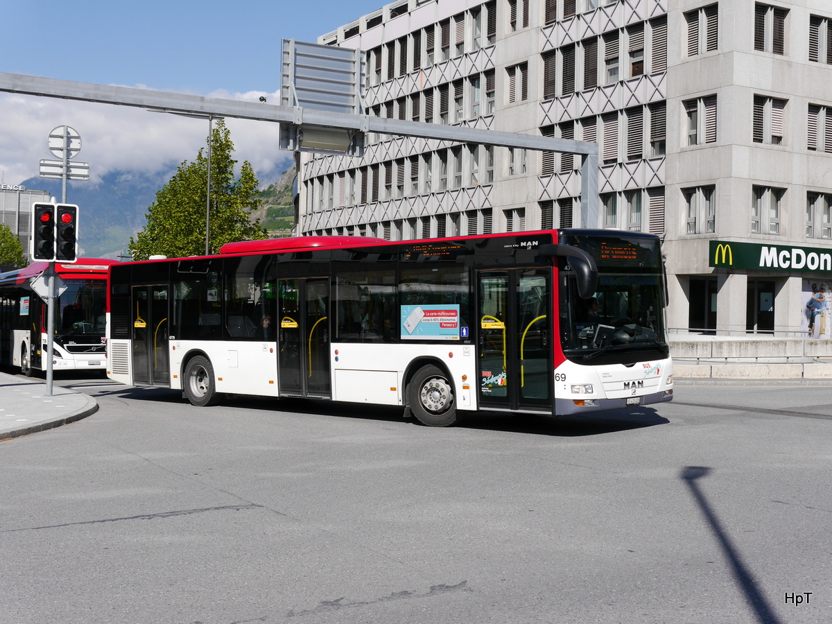 Ortsbus Sion / Postauto - MAN Lion`s City  Nr.69  VS 415456 unterwegs in der Stadt Sion am 09.05.2017