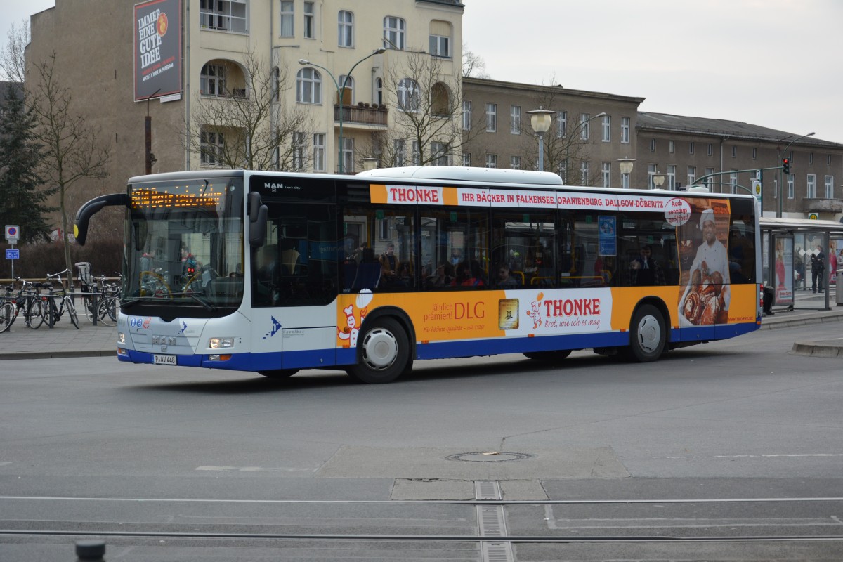 P-AV 448 (MAN Lion's City) fährt am 13.03.2015 auf der HVG Linie 604 nach Falkensee. Aufgenommen am Hauptbahnhof in Potsdam.

