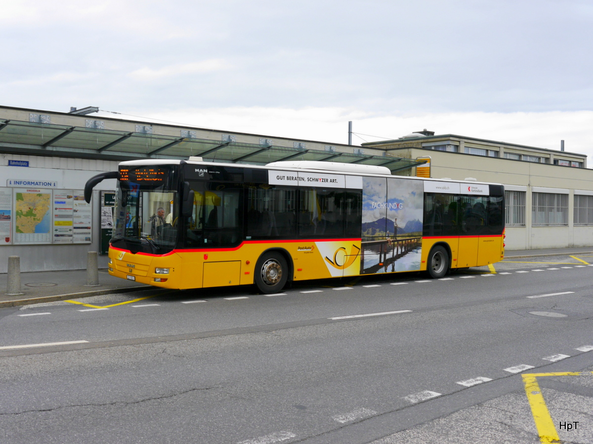 Postauto - MAN Lion`s City  SZ  5053 beim Bahnhof Einsiedeln am 26.06.2016