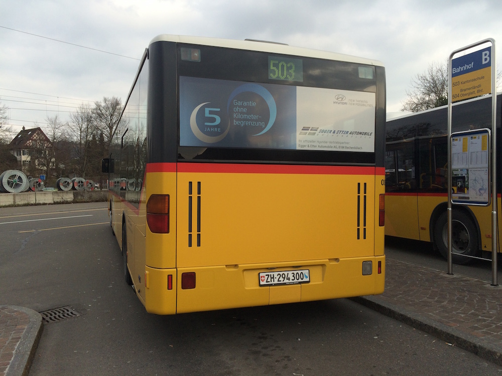 Postauto PU ABSN Stadel, Mercedes-Benz Citaro (Nr. 083/ZH 294300, 2000) am Do 18. Februar 2016 beim Bahnhof in Bülach ZH.