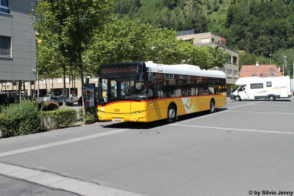 Postauto/Regie Interlaken BE 610 535 (Solaris Urbino 12) am 2.8.2013 beim Bhf. Interlaken Ost