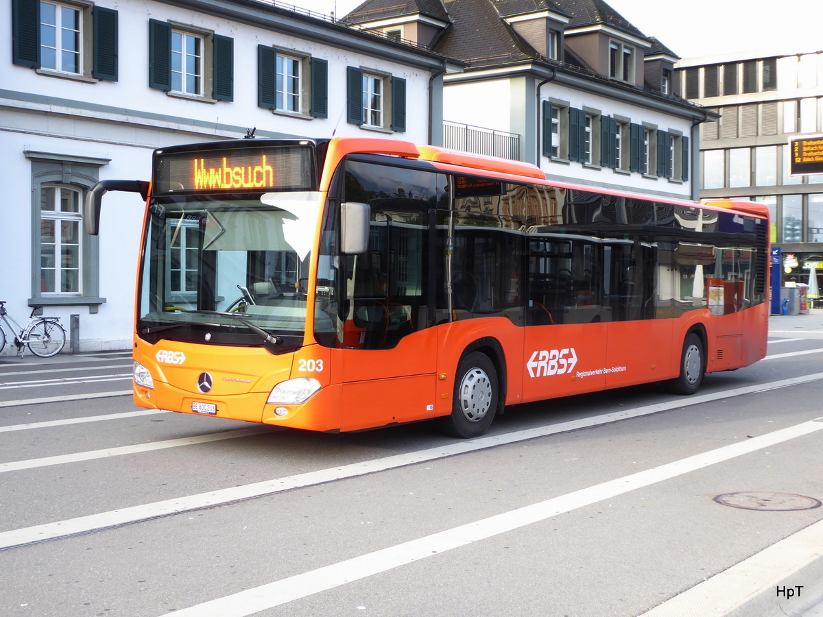 RBS - Mercedes Citaro Nr.203  BE  800203 unterwegs auf der Linie (PAUSE) bei den Bushaltestellen vor dem Bahnhof in Solothurn am 03.09.2017