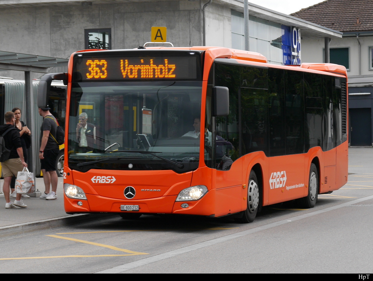 RBS - Ortsbus Lyss Nr.212  BE 800212 bei den Bushaltestellen beim Bahnhof in Lyss am 21.07.2018