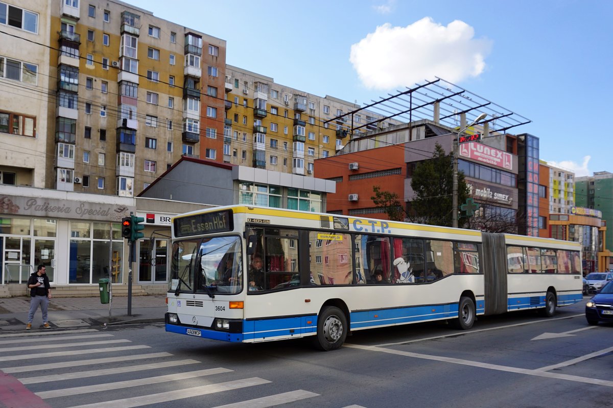 Rumnien / Bus Arad: Mercedes-Benz O 405 GN (ehemals EVAG Essen) der Compania de Transport Public SA Arad (CTP Arad SA), aufgenommen im Mrz 2017 im Stadtgebiet von Arad.