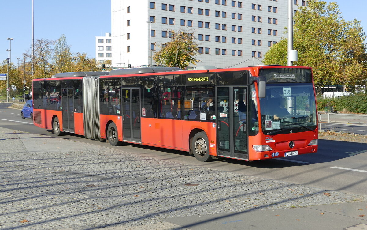 S42 Ersatzverker- SEV der S Bahn Berlin mit dem Mercedes-benz O530 II Citaro Facelift G von MVM-Mobility Verkehrsmanagment GmbH. Berlin S-Bahn Messe-Nord ICC im Oktober 2022.
