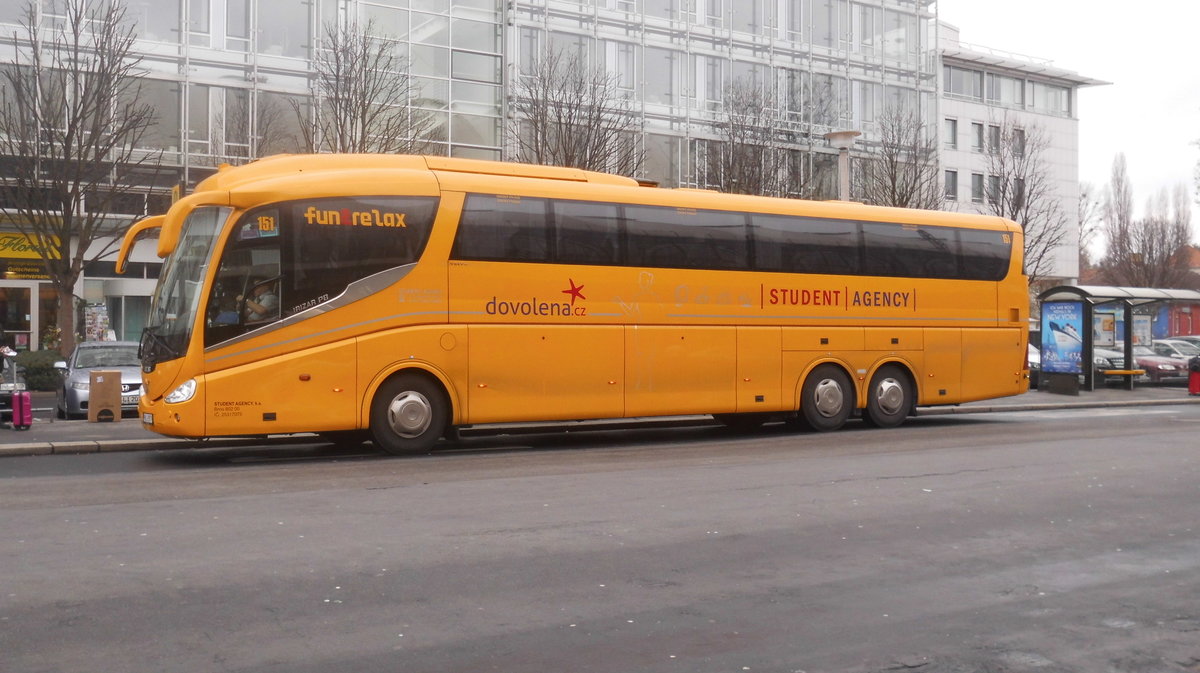 Scania von Student Agency am 28.02.2015 am Hauptbahnhof Dresden.