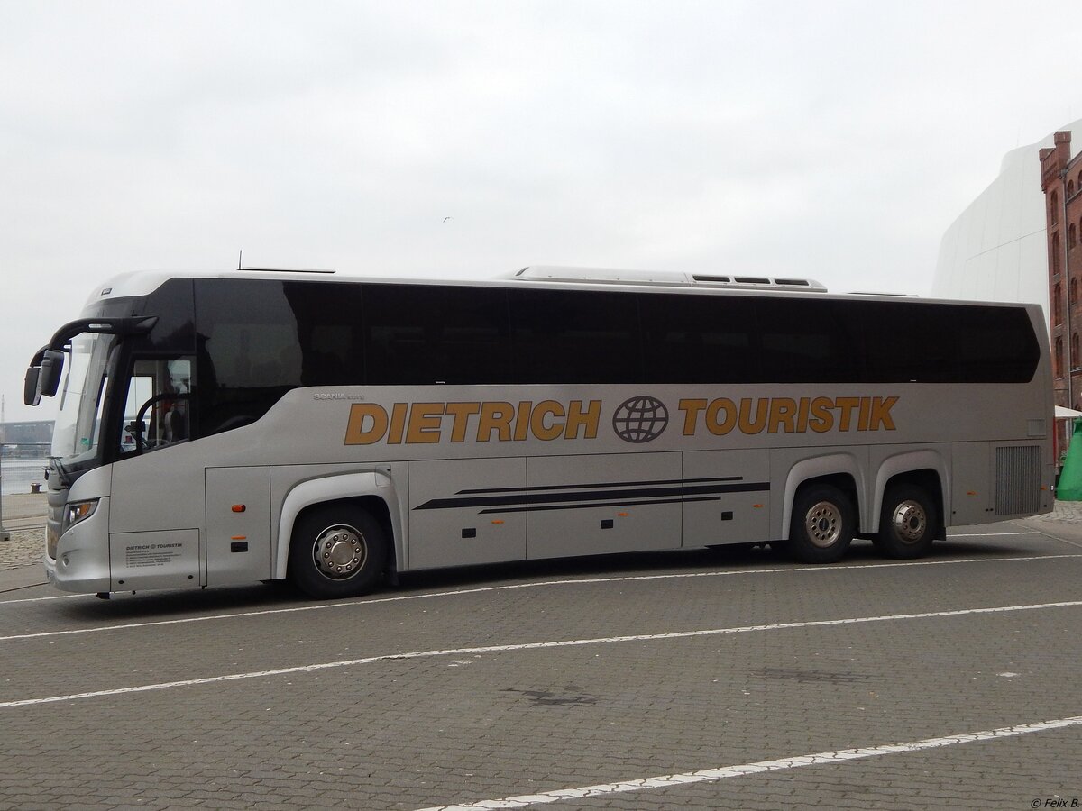 Scania Touring von Dietrich Touristik aus Deutschland in Stralsund am 31.01.2019