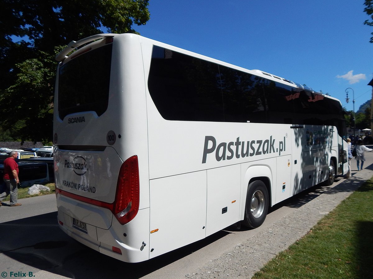 Scania Touring von Pastuszak aus Polen in Hohenschwangau am 11.08.2015