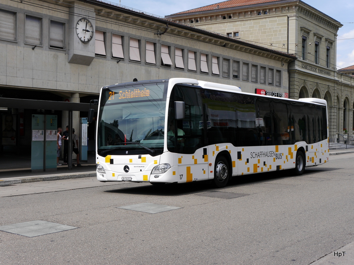 Schaffhausen Bus - Mercedes Citaro Nr.17 SH 54317 unterwegs auf der Linie 21 in Schaffhausen beim Bahnhof am 12.07.2015
