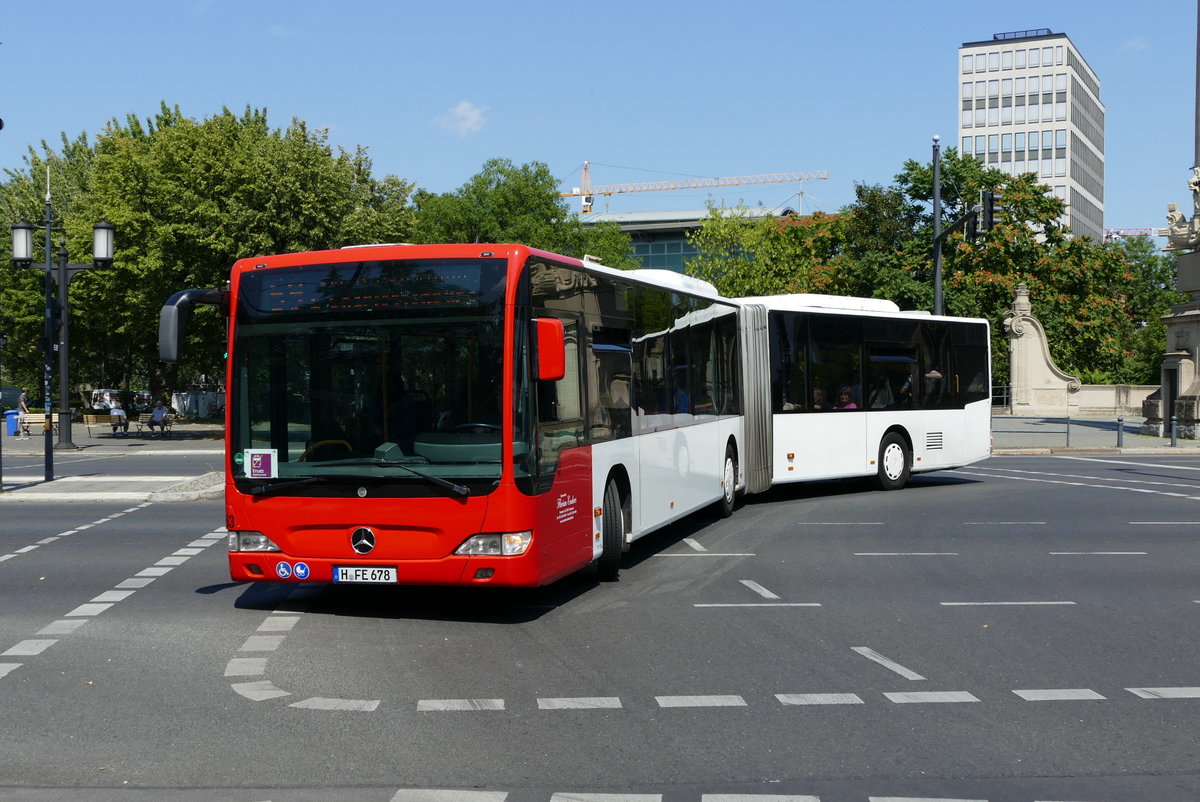 Schienenersatzverkehre (SEV) S3, S5, S7 und S9 der S -Bahn Berlin mit dem Mercedes -Benz Citaro von ''Enders-Busbetrieb'' aus Hannover, Berlin /Straße des 17.Juni im Juli 2018.