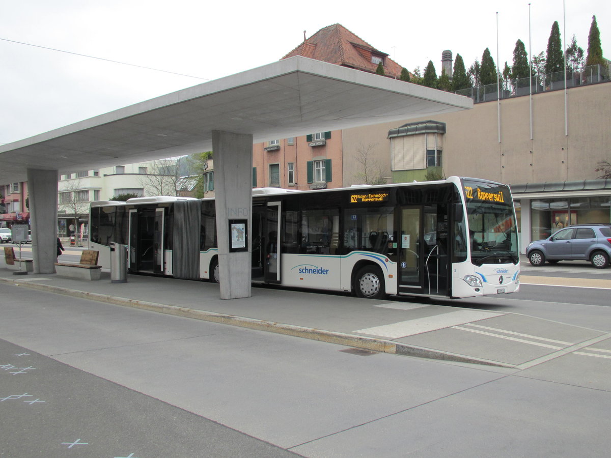 Schneider - Mercedes Citaro G Nr. 3 an der Busstation beim Bahnhof in Wattwil am 20.4.20