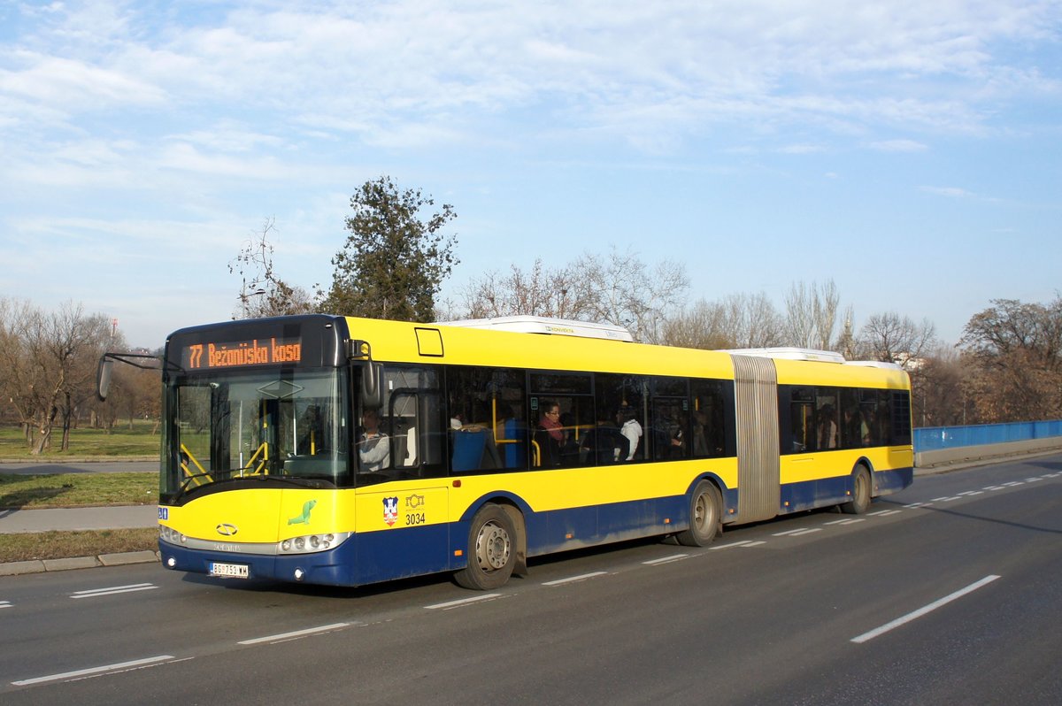 Serbien / Stadtbus Belgrad / City Bus Beograd: Solaris Urbino 18 - Wagen 3034 der GSP Belgrad, aufgenommen im Januar 2016 in der Nhe der Haltestelle  Bulevar Nikole Tesle  in Belgrad.