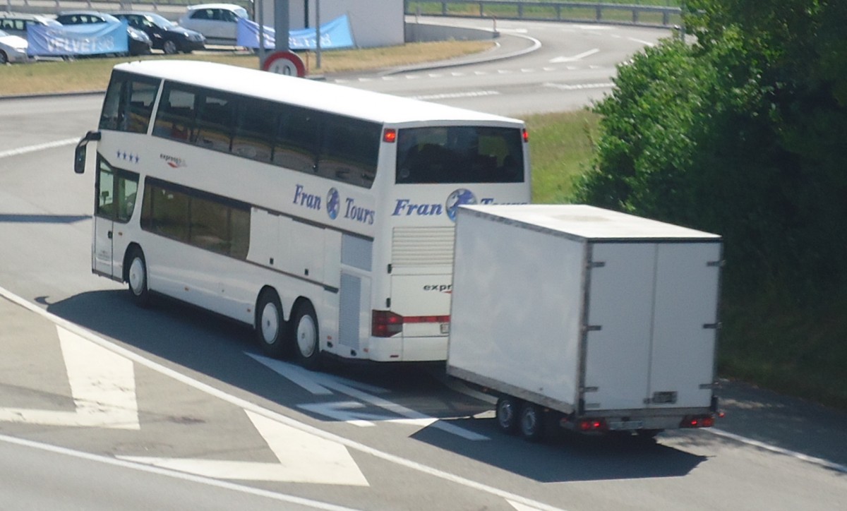 Setra 328 DT, Fran Tours, près de Berne été 2015