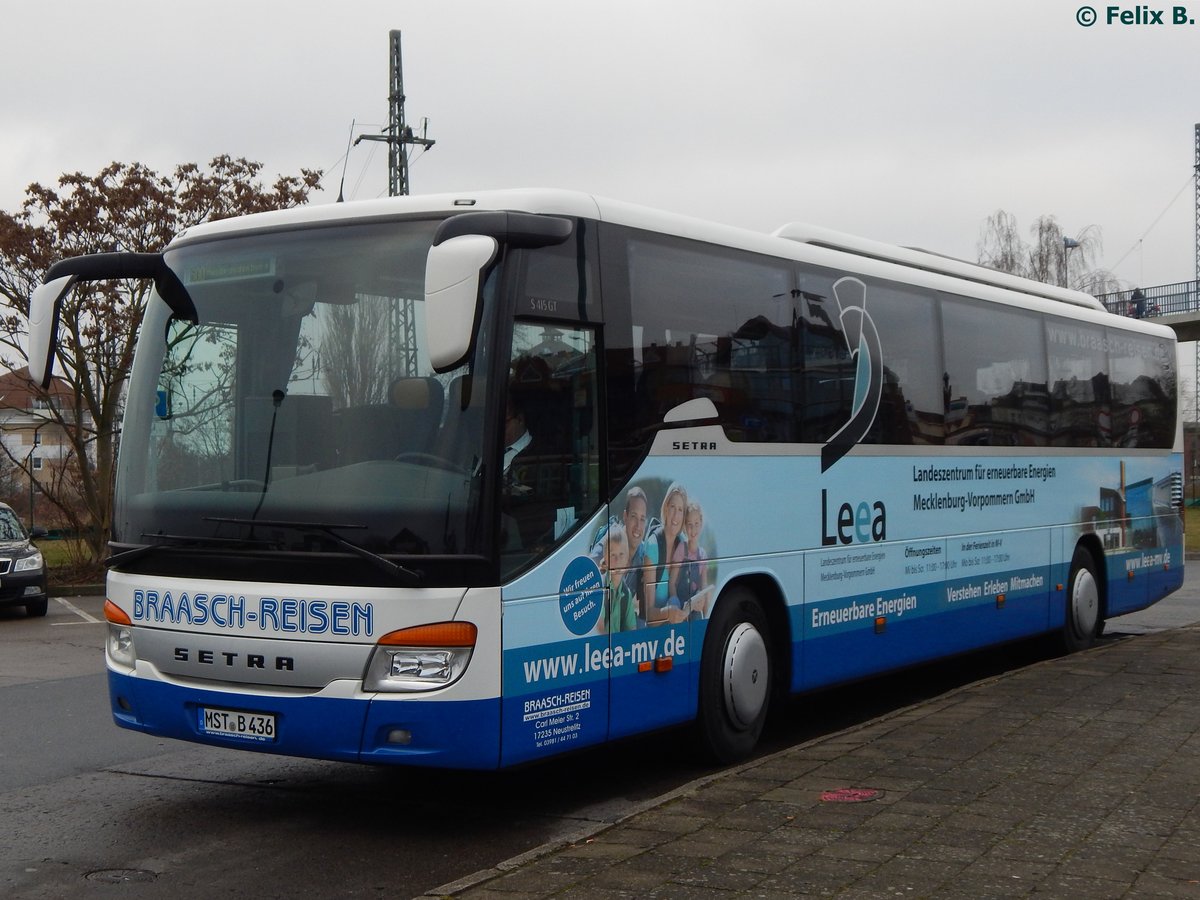 Setra 415 GT von Braasch Reisen aus Deutschland in Neubrandenburg am 23.12.2016