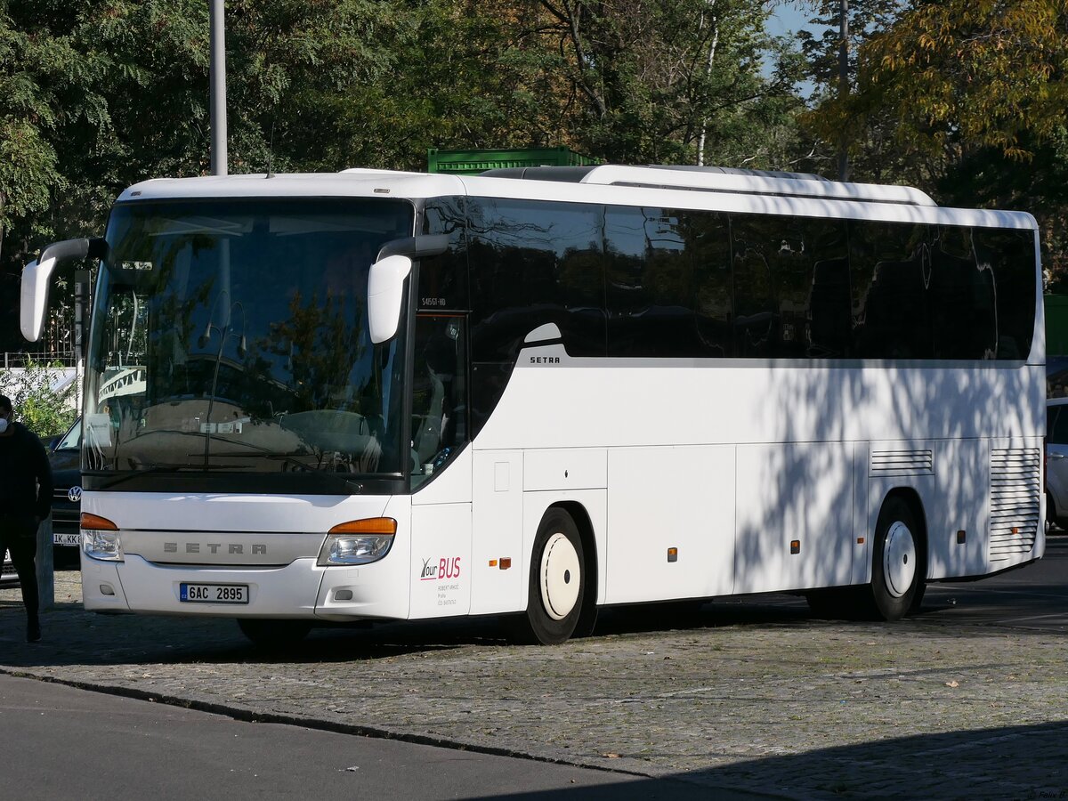 Setra 415 GT-HD von Robert Vrkoc-Your Bus aus Tschechien in Berlin am 10.10.2021