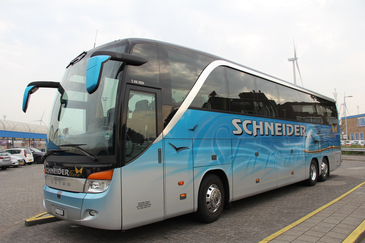 Setra 416 HDH  Starcar  (SO 21950) im Hafen von Rotterdam, Niederlande, Schneider Reisen und Transport AG, Langendorf, Aufgenommen am 29. August 2017
