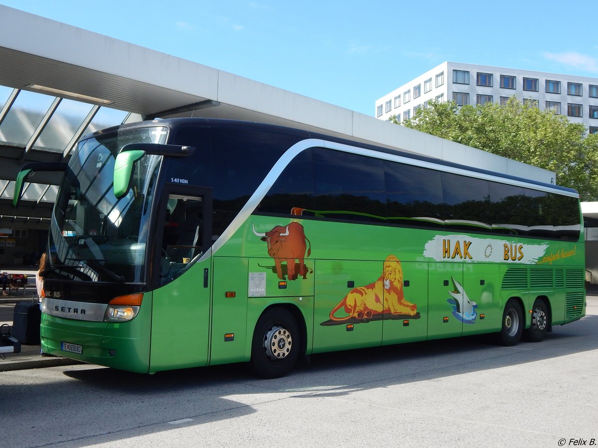 Setra 417 HDH von Hak Bus aus Mazedonien in Berlin am 11.06.2016
