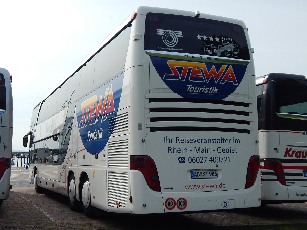 Setra 431 DT von Stewa aus Deutschland im Stadthafen Sassnitz am 26.08.2017