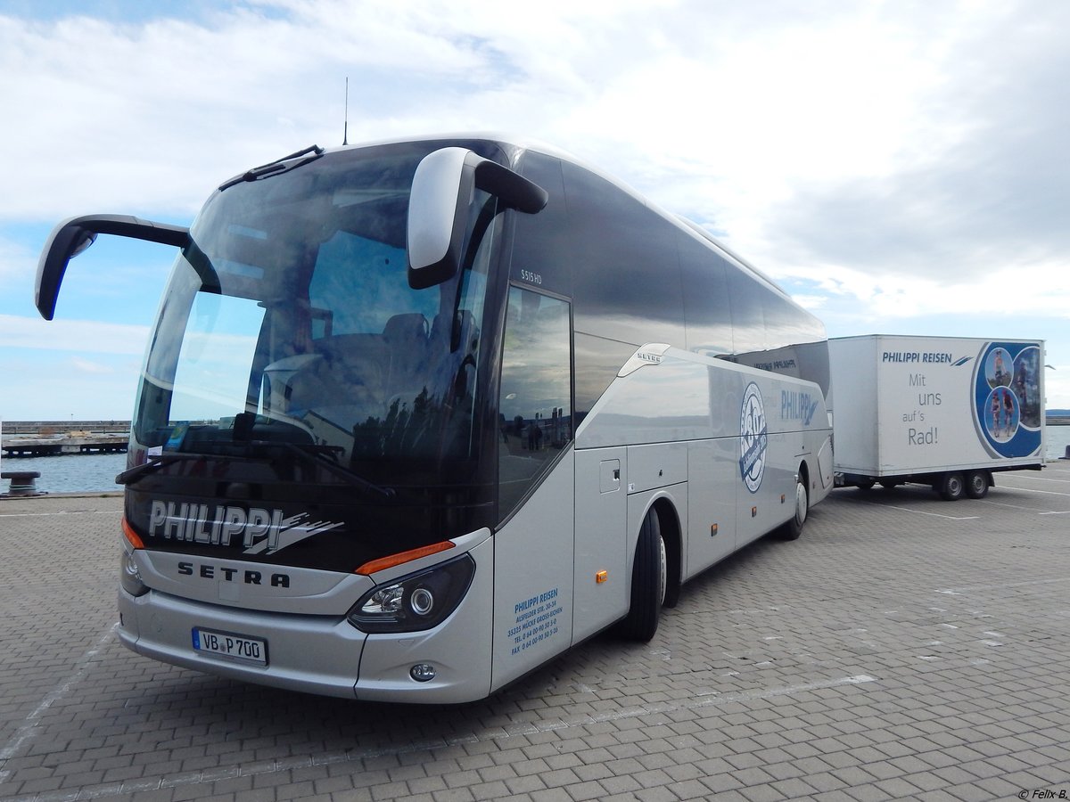 Setra 515 HD von Philippi aus Deutschland mit Anhänger im Stadthafen Sassnitz am 17.09.2015