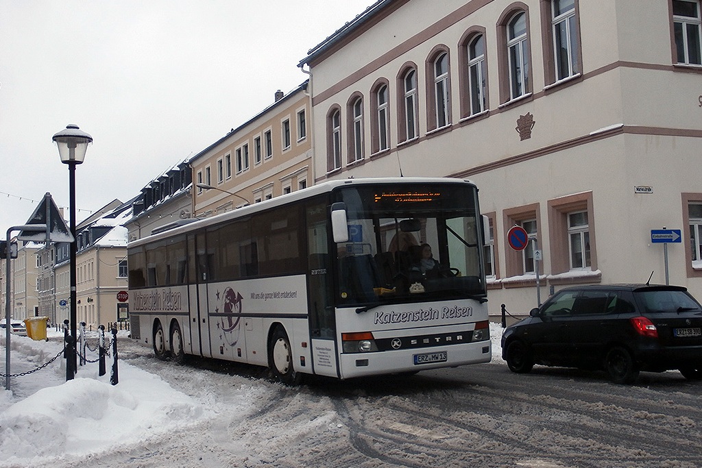 Setra S 317 UL auf der Stadtlinie E in Marienberg. (4.1.2017)