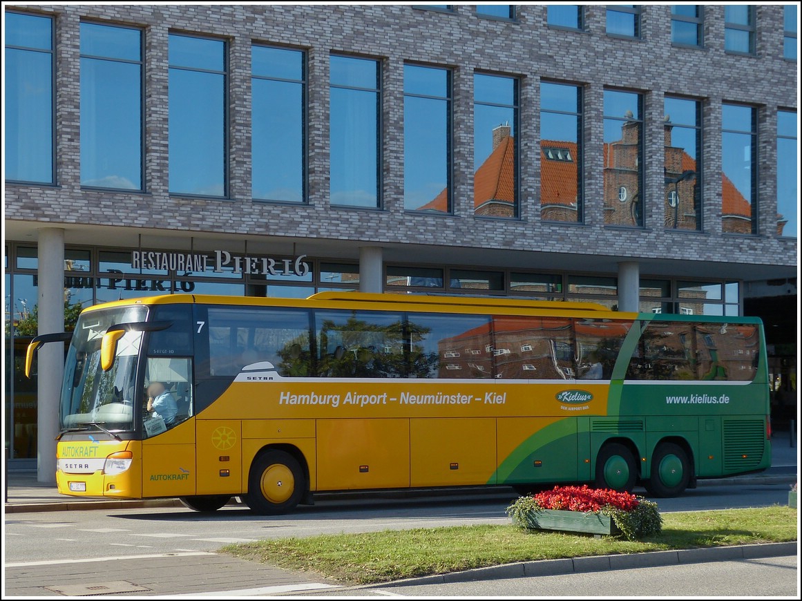 Setra S 417 GT-HD gesehen am 16.09.2013 in Kiel.