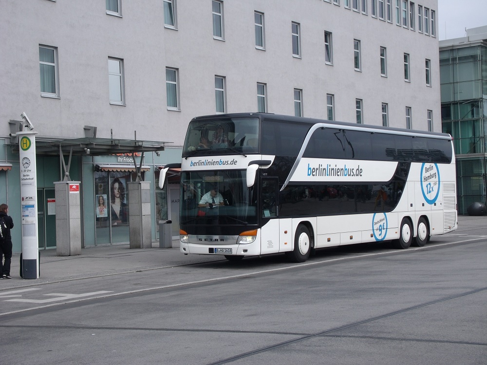 Setra S 431 DT - B HA 1618 - in Berlin, Am Ostbahnhof (InterCityHotel) - am 4-April 2016