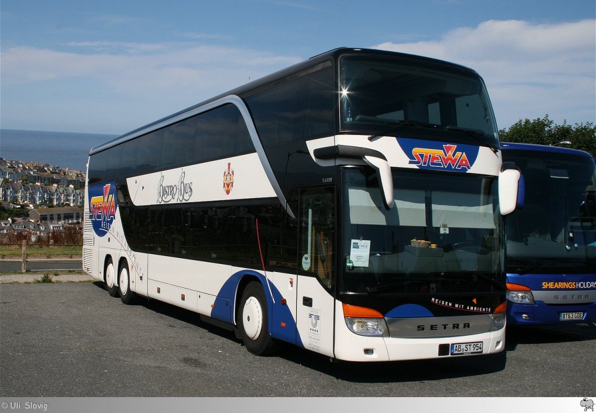 Setra S 431 DT  Stewa Touristik GmbH . Aufgenommen am 7. August 2014 auf den Busparkplatz in St. Ives / England.