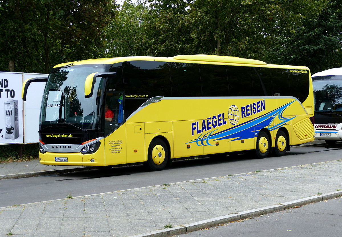 Setra S 516 HD von Flaegel-Reisen am Berliner Olympiastadion (ISTAF Besucher), Berlin im September 2018.