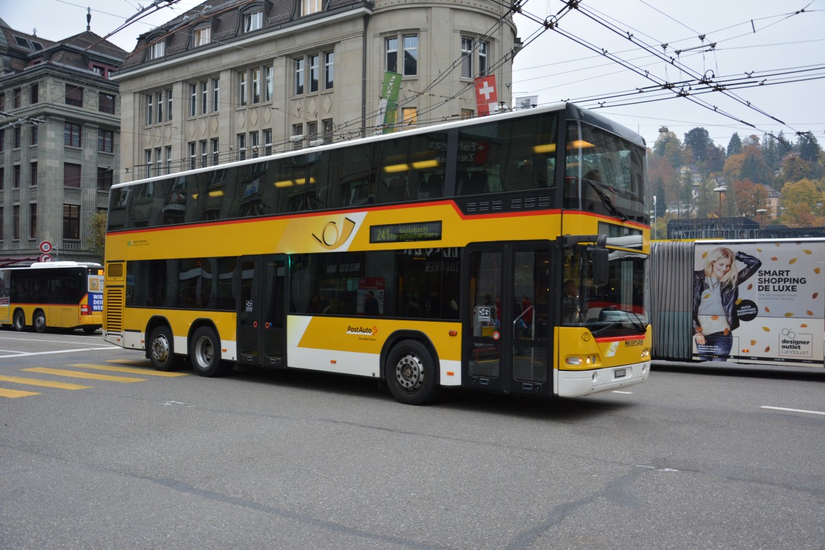 SG-121190 fährt am 14.10.2015 auf der Linie 241. Aufgenommen wurde ein Neoplan Centroliner Ü / Innenstadt St. Gallen.
