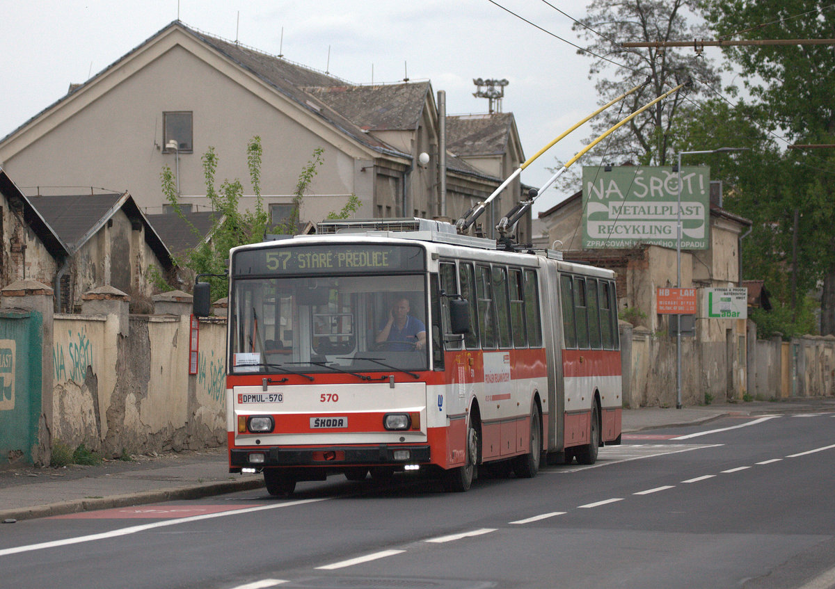 Skoda Bus 570 der Linie 57 in Usti nad Labem Richtung Stare Predlice. 24.04.2018 16:32 Uhr.