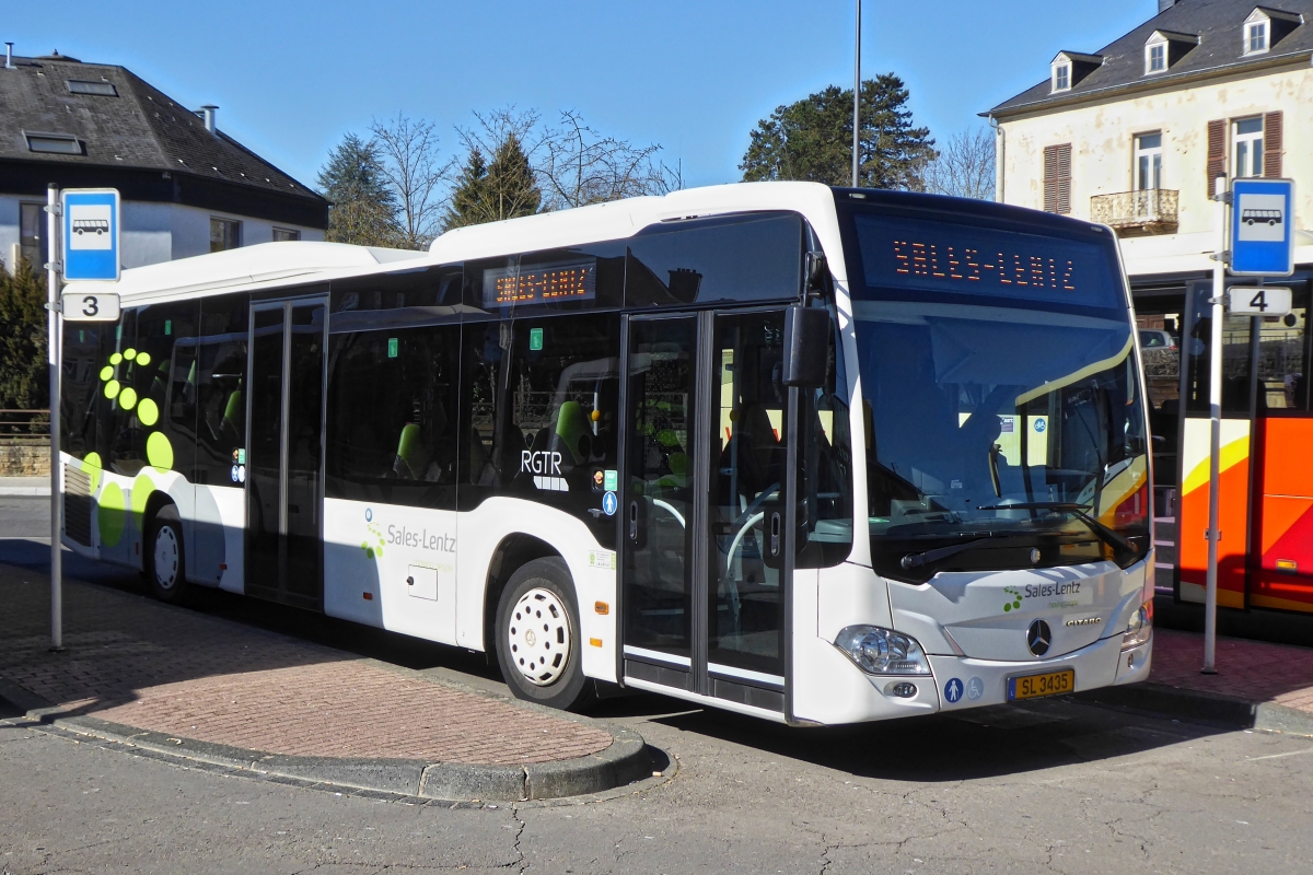 SL 3435, Mercedes Benz Citaro von Sales Lentz, in Merch am Busbahnhof aufgenommen. 29.03.2019